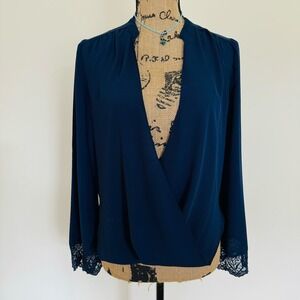 Jealous Tomato Womens Navy Wrap Blouse Top Lace Sleeve Size XS